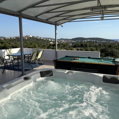 Bil Jacuzi
